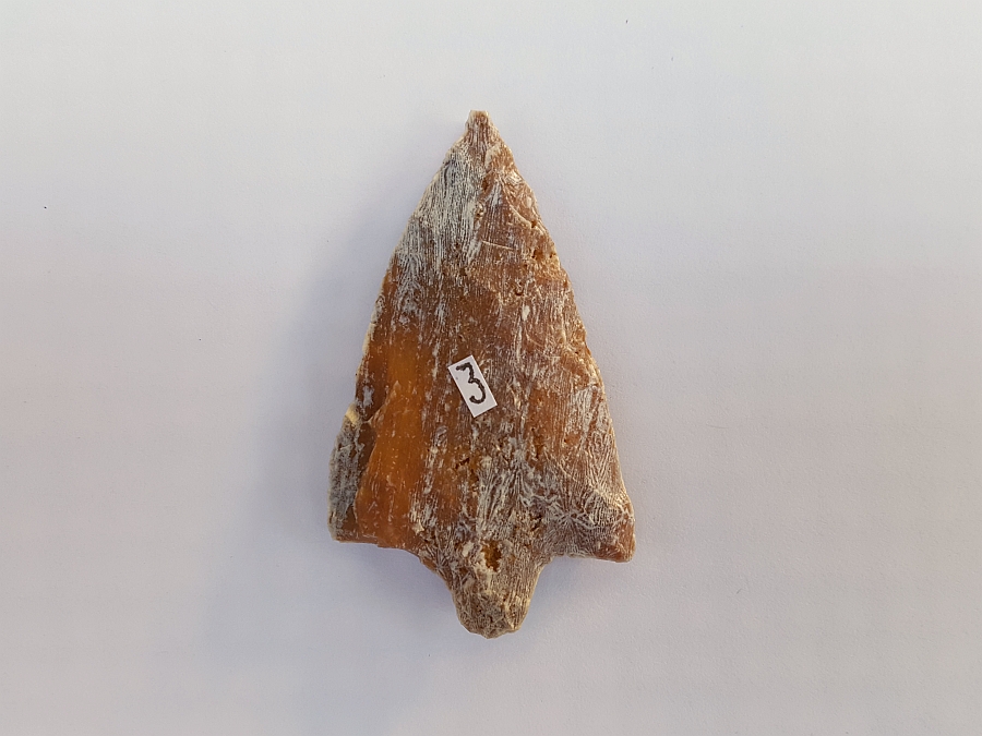 Fl. Newnan type arrowhead, TRANSLUCENT CORAL W/COA! | Fossils & Artifacts for Sale | Paleo Enterprises | Fossils & Artifacts for Sale