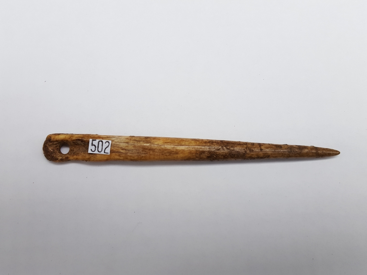 Ancient bone needle, Mississippian Period w/COA. | Fossils & Artifacts for Sale | Paleo Enterprises | Fossils & Artifacts for Sale