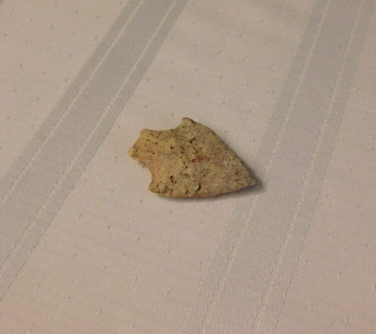 Hamilton type arrowhead, Fl. Chert | Fossils & Artifacts for Sale | Paleo Enterprises | Fossils & Artifacts for Sale