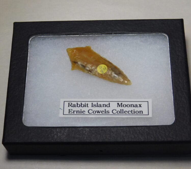 Authentic Rabbit Island Projectile Point, translucent - COA included